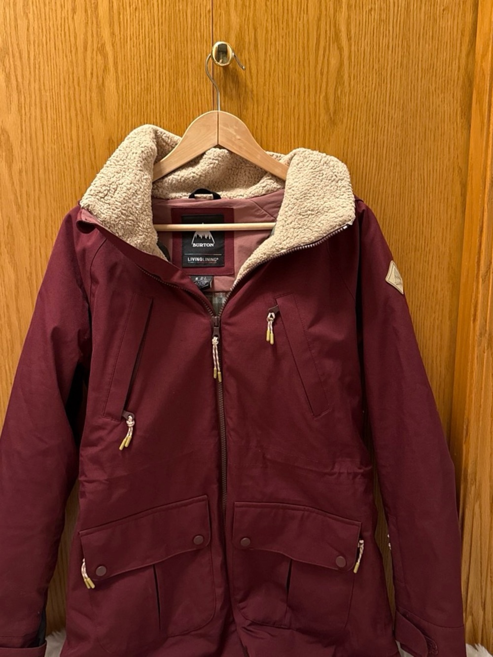 Burton Women's Maroon Ski Jacket with Sherpa Collar